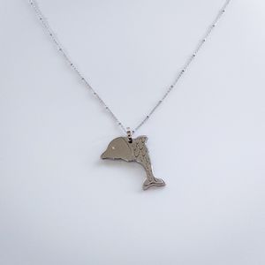 Dolphin pendent 18 inches necklace